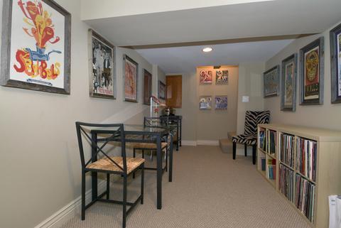 668 S 4th Ave, Des Plaines, IL 60016 photo 17