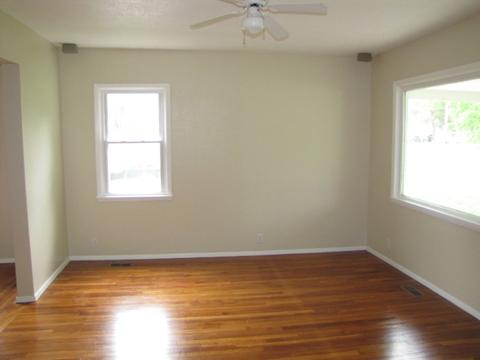 415 E Jefferson St, Arcola, IL 61910 photo 5