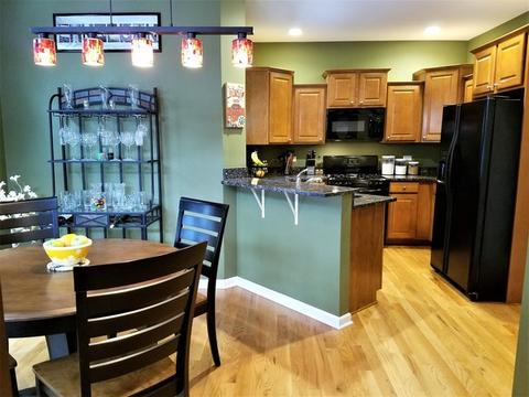 2505 Reflections Dr, Crest Hill, IL 60403 photo 2