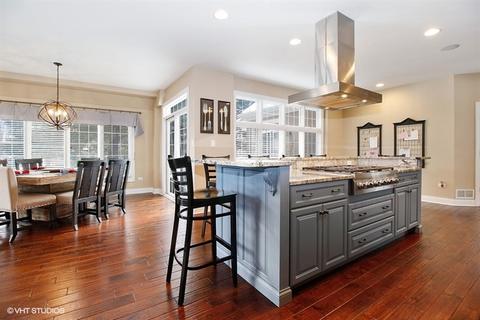 3336 White Eagle Dr, Naperville, IL 60564 photo 7