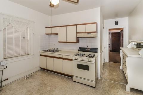 630 E 90th St, Chicago, IL 60619 photo 4