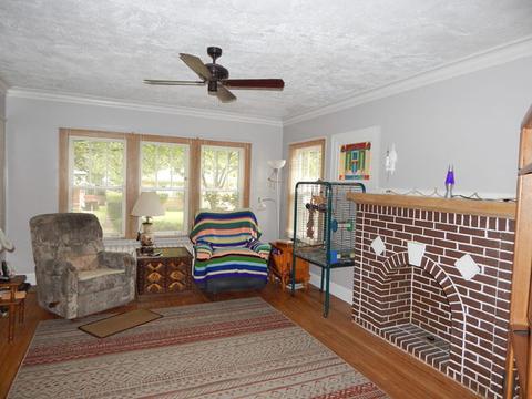 9224 Springfield Ave, Evanston, IL 60203 photo 2