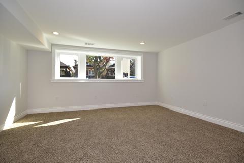 1930 Maple Ave, Berwyn, IL 60402 photo 12