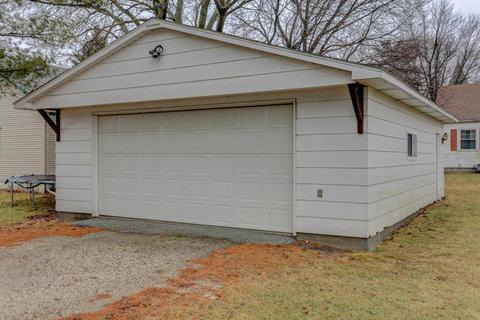441 E Pells St, Paxton, IL 60957 photo 36