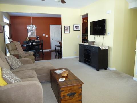 3611 Hyde Park Ct, Elgin, IL 60124 photo 5