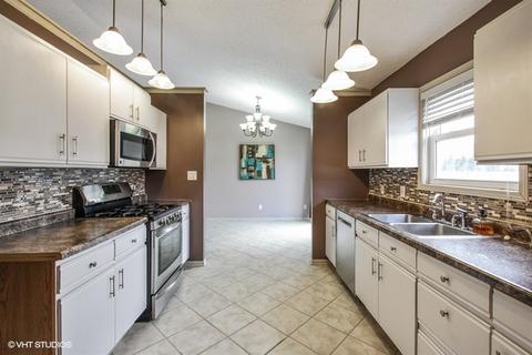 413 Willow St, Herscher, IL 60941 photo 7