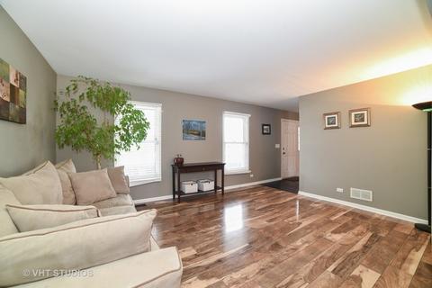 2686 Kettlehook Dr, Elgin, IL 60124 photo 2