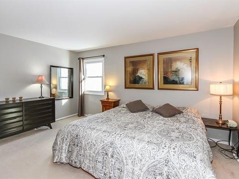 815 Park Ln, Hoffman Estates, IL 60192 photo 13