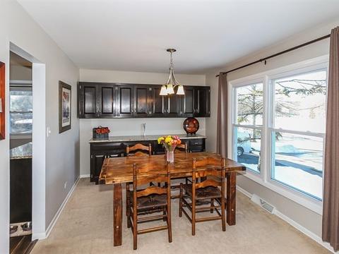 815 Park Ln, Hoffman Estates, IL 60192 photo 8