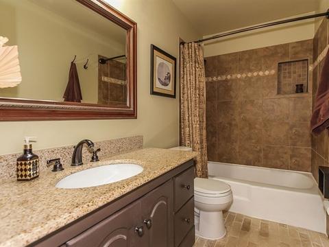 815 Park Ln, Hoffman Estates, IL 60192 photo 17