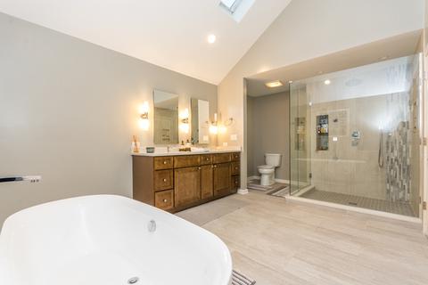 6642 Manor Dr, Burr Ridge, IL 60527 photo 27
