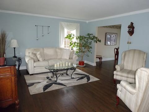 3630 N Alder Dr, Hoffman Estates, IL 60192 photo 2