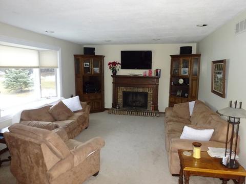 3630 N Alder Dr, Hoffman Estates, IL 60192 photo 5