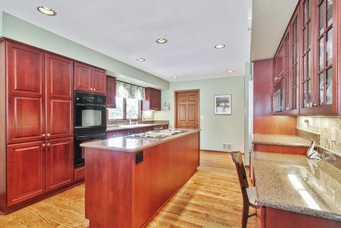 2343 Mohawk Ln, Glenview, IL 60026 photo 7