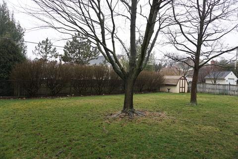 1909 Robert Dr, Champaign, IL 61821 photo 3