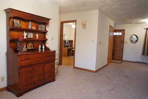 1909 Robert Dr, Champaign, IL 61821 photo 12