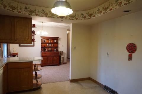 1909 Robert Dr, Champaign, IL 61821 photo 17