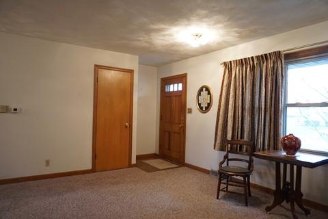 1909 Robert Dr, Champaign, IL 61821 photo 9