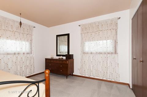 1323 Campbell Ave, Wheaton, IL 60189 photo 7