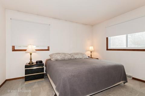 1323 Campbell Ave, Wheaton, IL 60189 photo 6