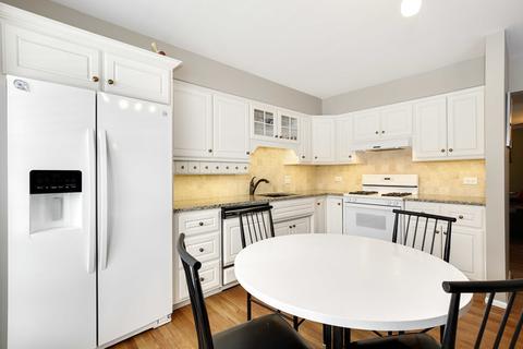 1808 Courtenay Dr, Wheaton, IL 60189 photo 16