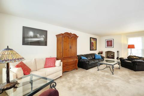 1808 Courtenay Dr, Wheaton, IL 60189 photo 6