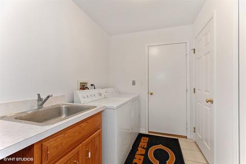24163 Brown Ln, Plainfield, IL 60586 photo 7