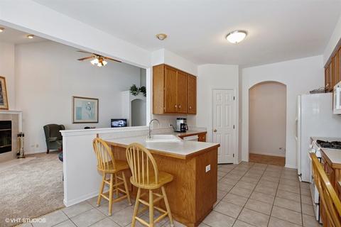 24163 Brown Ln, Plainfield, IL 60586 photo 6