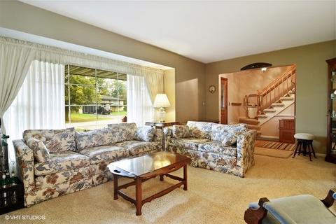 1302 E Thayer St, Mount Prospect, IL 60056 photo 3