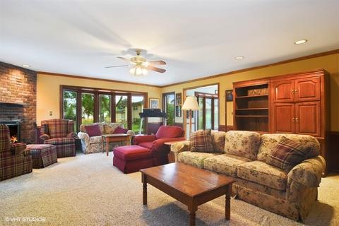 1302 E Thayer St, Mount Prospect, IL 60056 photo 10