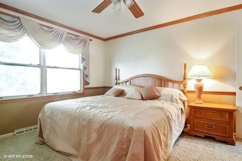 1302 E Thayer St, Mount Prospect, IL 60056 photo 12