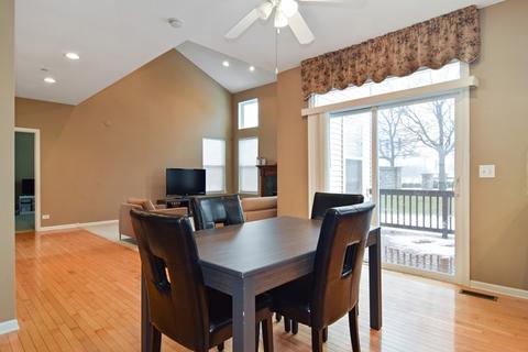 6090 Irene Dr, Hoffman Estates, IL 60192 photo 7