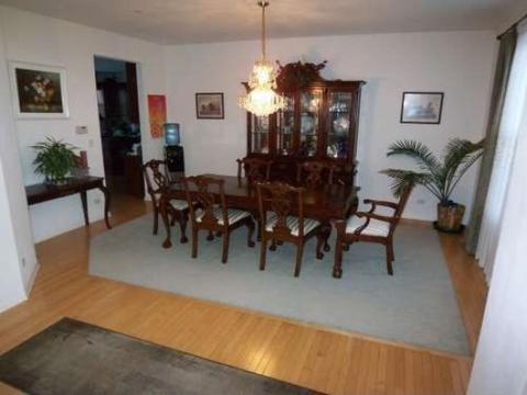 6090 Irene Dr, Hoffman Estates, IL 60192 photo 8