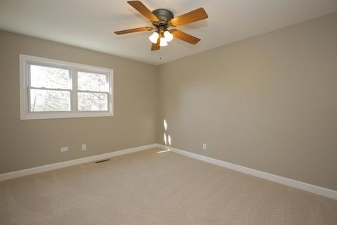 109 Augusta Dr, Mchenry, IL 60050 photo 9