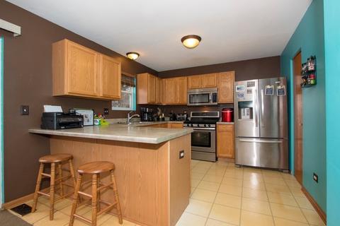 5802 Lake Pointe Dr, Plainfield, IL 60586 photo 11