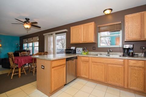5802 Lake Pointe Dr, Plainfield, IL 60586 photo 13