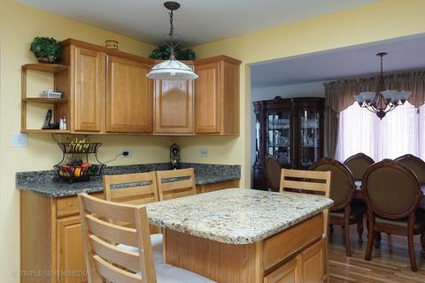7916 W 80th St, Bridgeview, IL 60455 photo 11