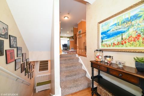 306 Broadmoor Ln, Bartlett, IL 60103 photo 8