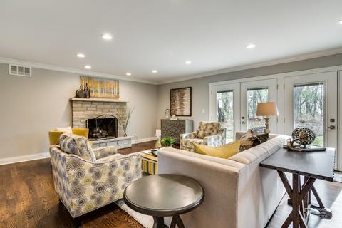 25 W741 Red Maple Ln, Wheaton, IL 60189 photo 8