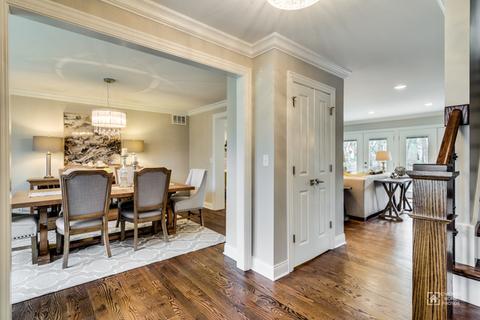 25 W741 Red Maple Ln, Wheaton, IL 60189 photo 4
