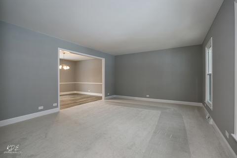 814 Brookside Dr, Bartlett, IL 60103 photo 3