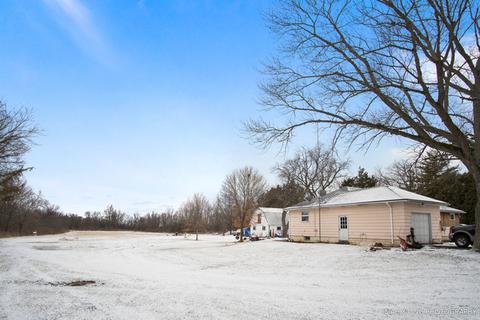 2145 Bilter Rd, Aurora, IL 60502 photo 3