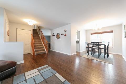 467 Briarcliff Ln, Bartlett, IL 60103 photo 3
