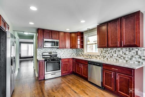 741 E 88th St, Chicago, IL 60619 photo 3