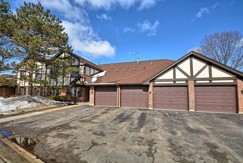 1044 Creekside Ct #2AR, Wheeling, IL 60090 photo 2