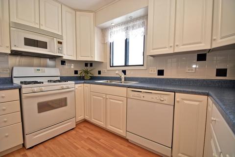1044 Creekside Ct #2AR, Wheeling, IL 60090 photo 16
