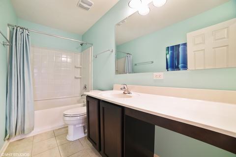 393 Brockton Ave, Elgin, IL 60124 photo 21