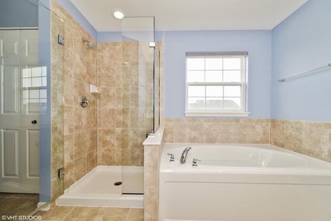 393 Brockton Ave, Elgin, IL 60124 photo 16