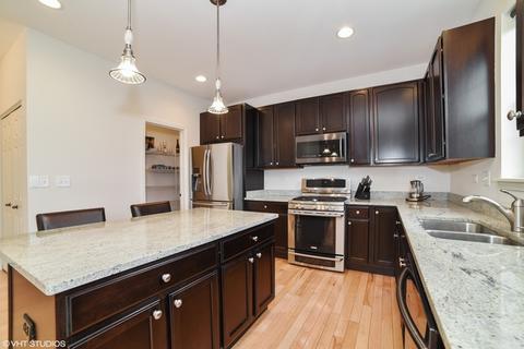 393 Brockton Ave, Elgin, IL 60124 photo 5
