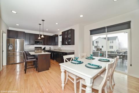 393 Brockton Ave, Elgin, IL 60124 photo 4